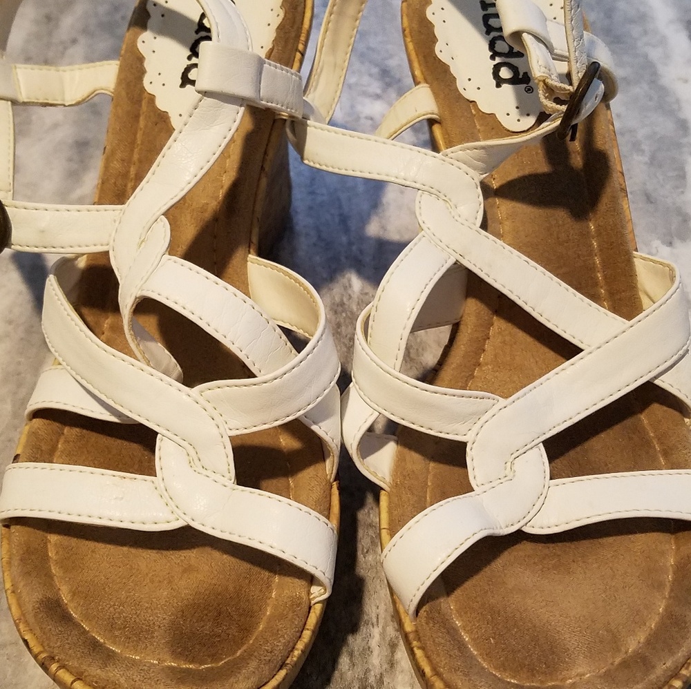 MUDD SANDLES